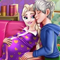 pregnant_elsa_baby_birth Giochi